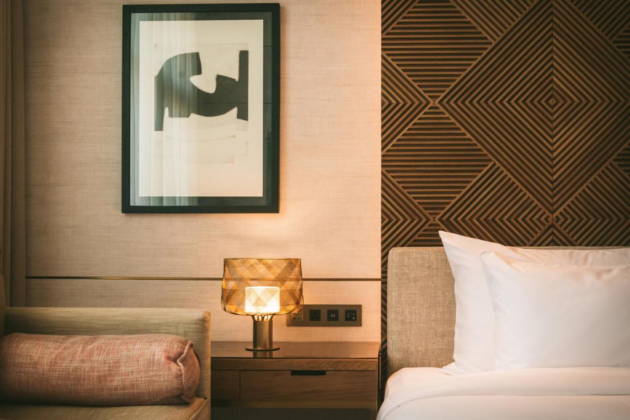 Shirvan Hotel City Yard Jiddah Esterno foto A guest room at the hotel