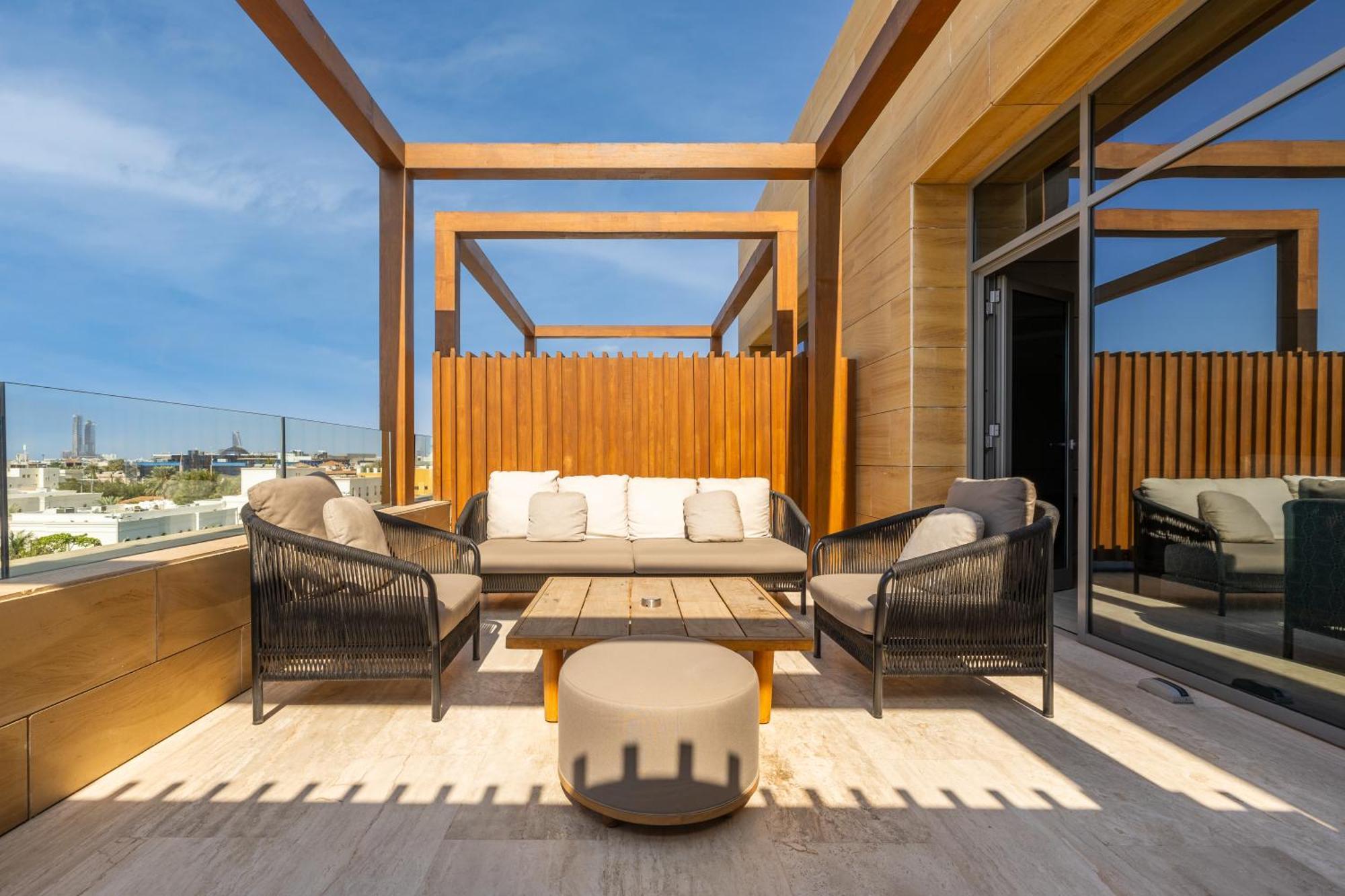Shirvan Hotel City Yard Jiddah Esterno foto The Terrace